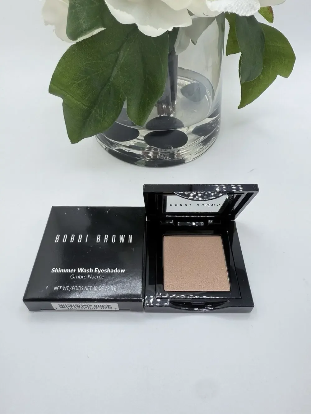Bobbi Brown Shimmer Wash Eyeshadow CHAMPAGNE 13 - Full Size 0.10 Oz. / 2.8 g